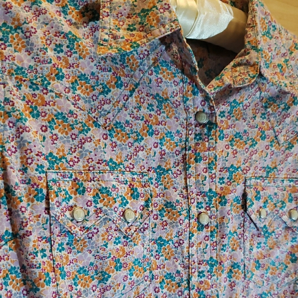 Sweet Floral Wrangler Snap Button Down Shirt - Multicolor 100% Cotton